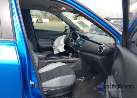 2021 Nissan Kicks Sr Xtronic Cvt z USA, uszkodzony, nr VIN 3N1CP5DV7ML522339